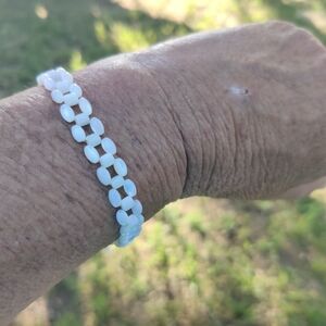 White shell dainty bracelet